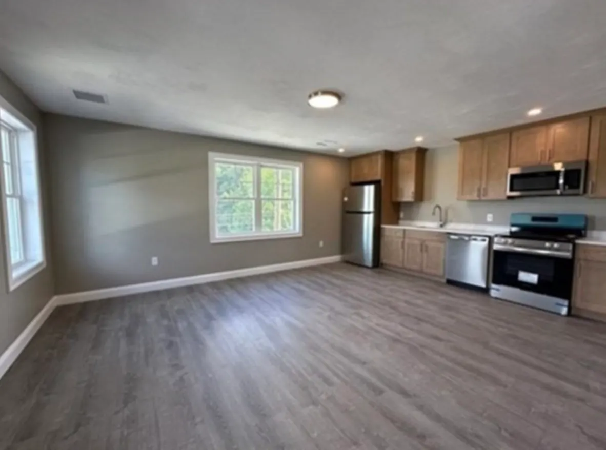 73 Union St #2, Holbrook