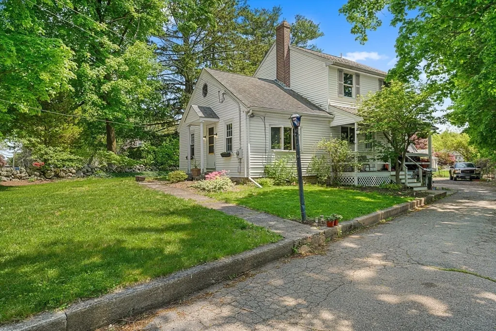 109 Cocasset St, Foxboro