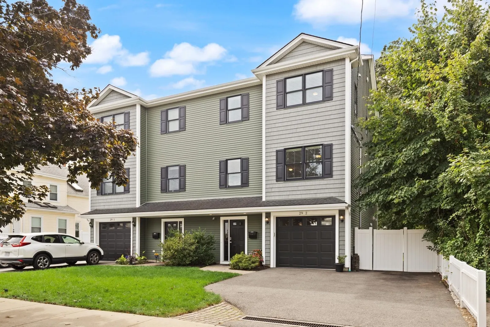 29 Wadsworth Ave #2, Waltham