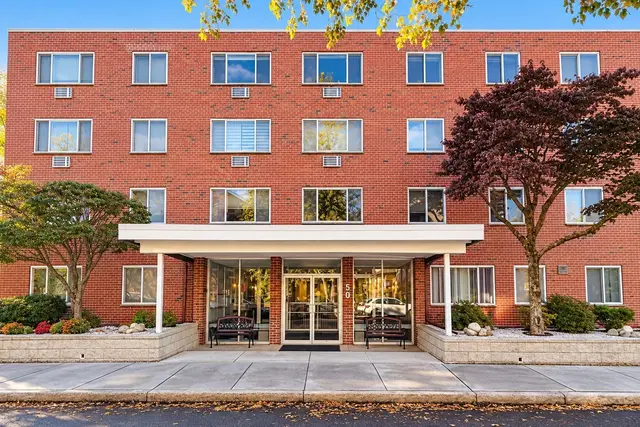 50 Green Street #209