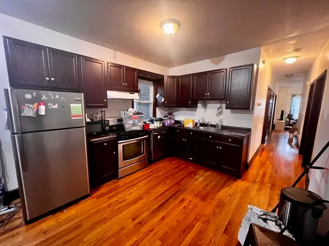 18 Bynner St #1