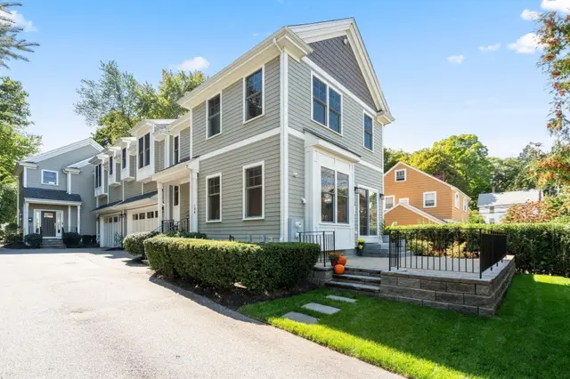 104-108 Hull St #108