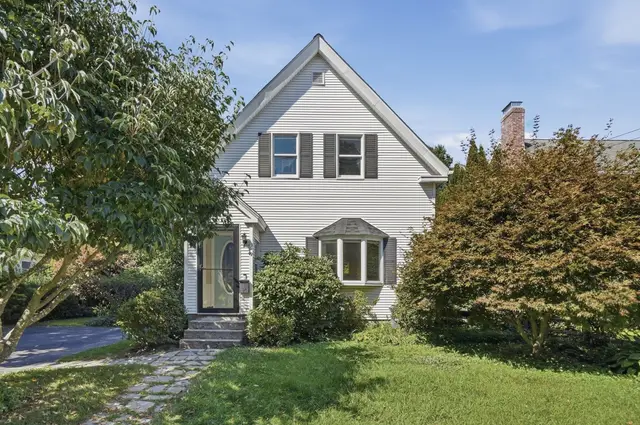 19 Forest Avenue