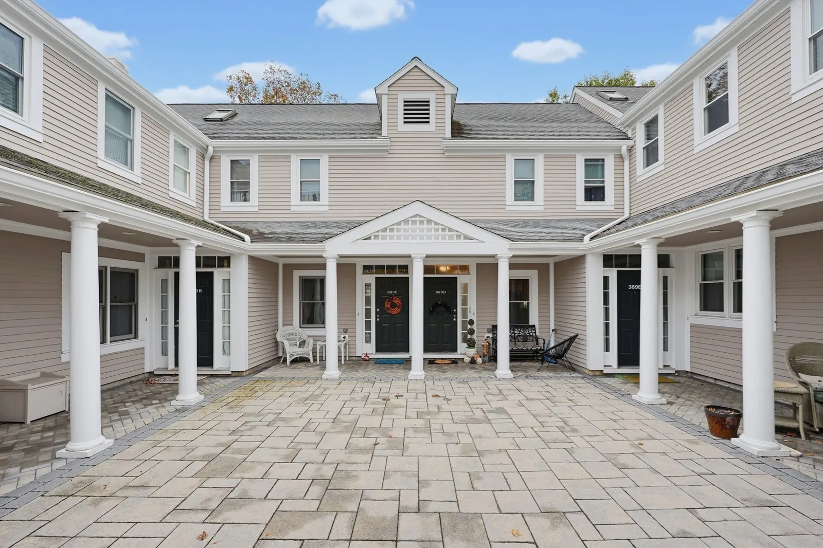 389 Neponset St #D, Norwood