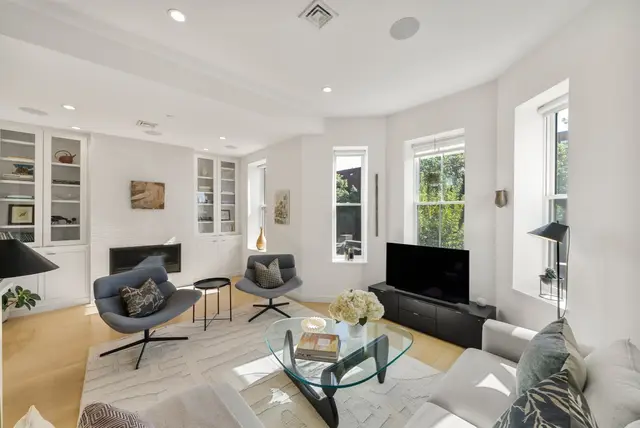 429 Columbus Ave #2