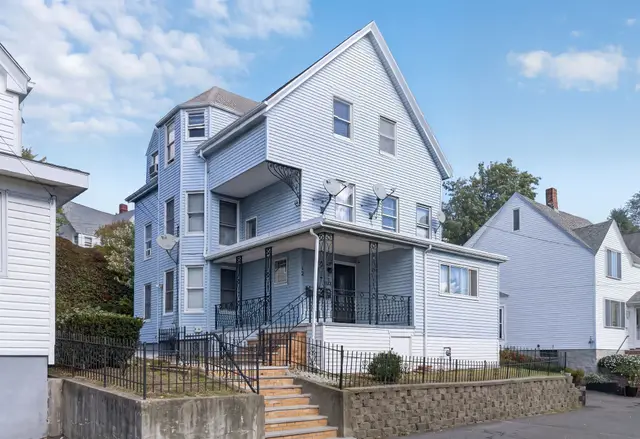 12 Montfern Ave