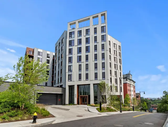 1515 Commonwealth Ave #610