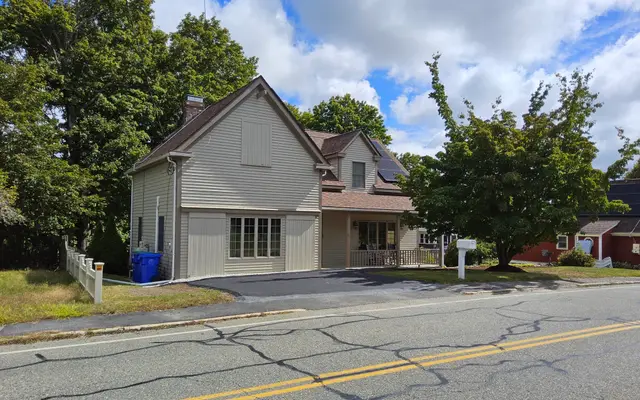 63 Pleasant St