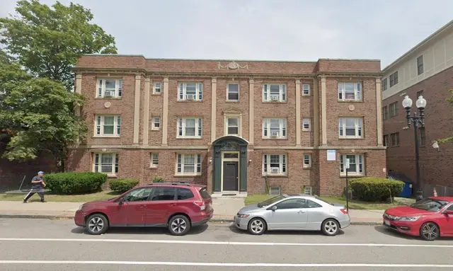 100 Washington Street #4