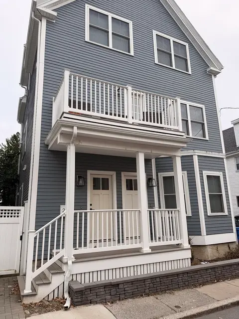22 Henderson St #1