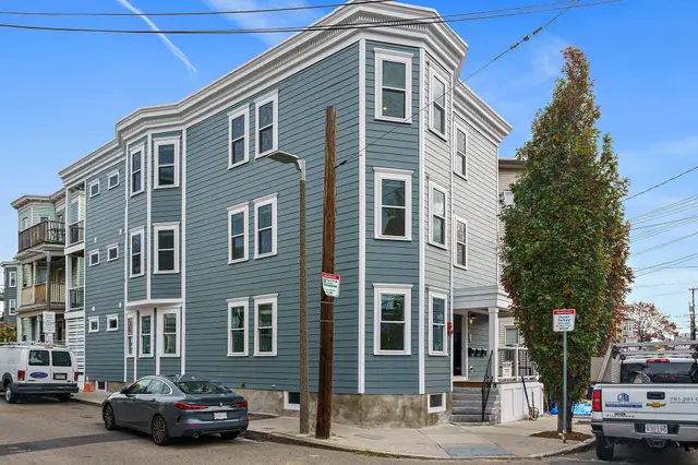 26 Crescent Ave #2