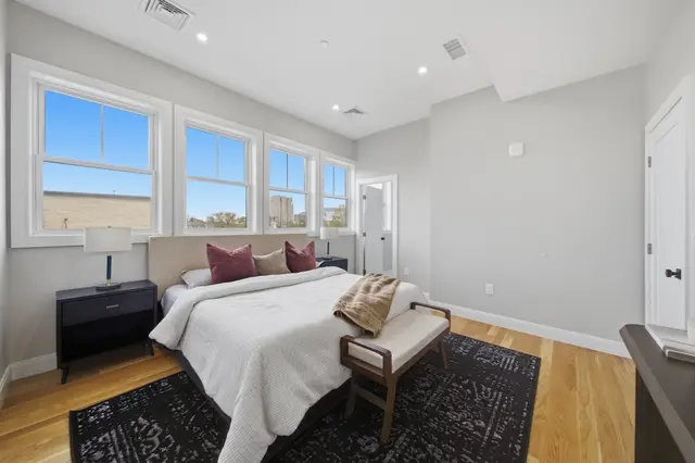 174 Walnut Street #3