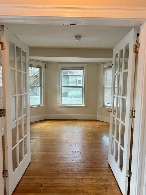 36-38 Hancock St #1