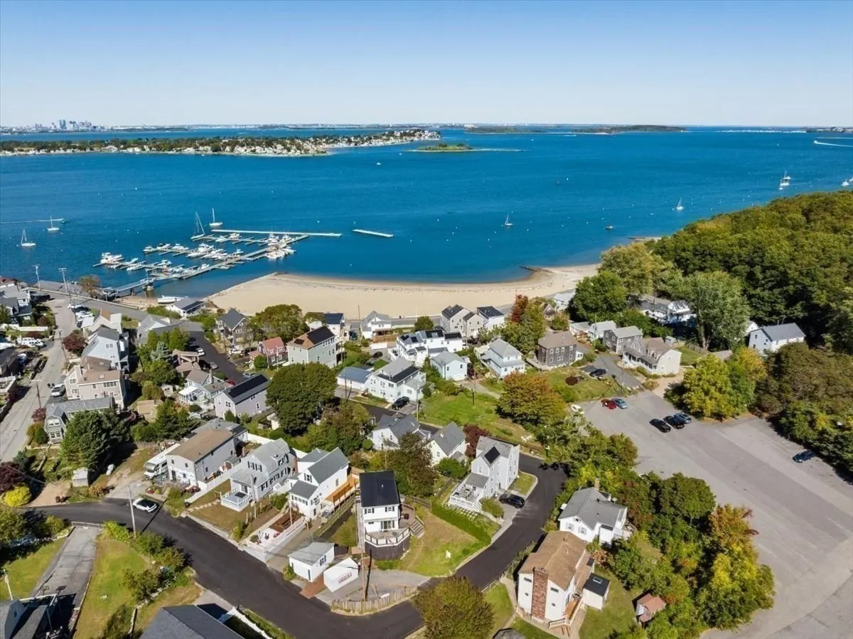 41 Massasoit Rd, Weymouth