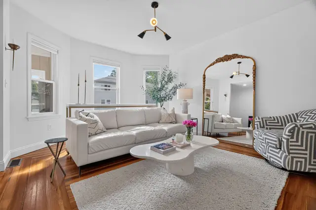 41 Harrington Ave #41