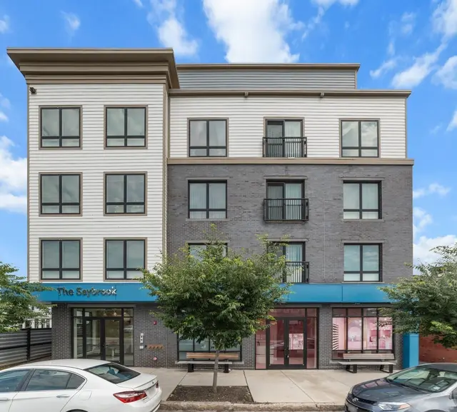 214 Market St #208