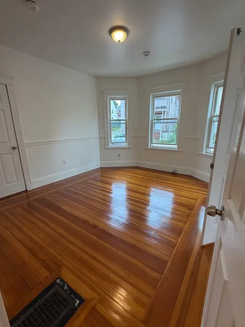 130 Armandine St #1