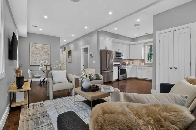 7 Langford Park #2
