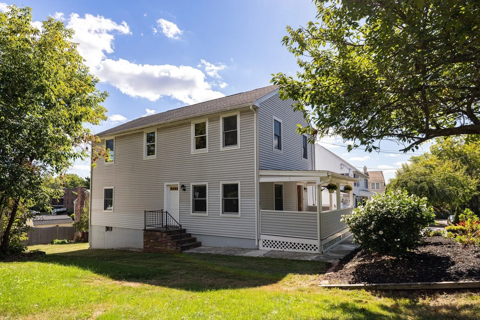 9 Dimock St, Danvers
