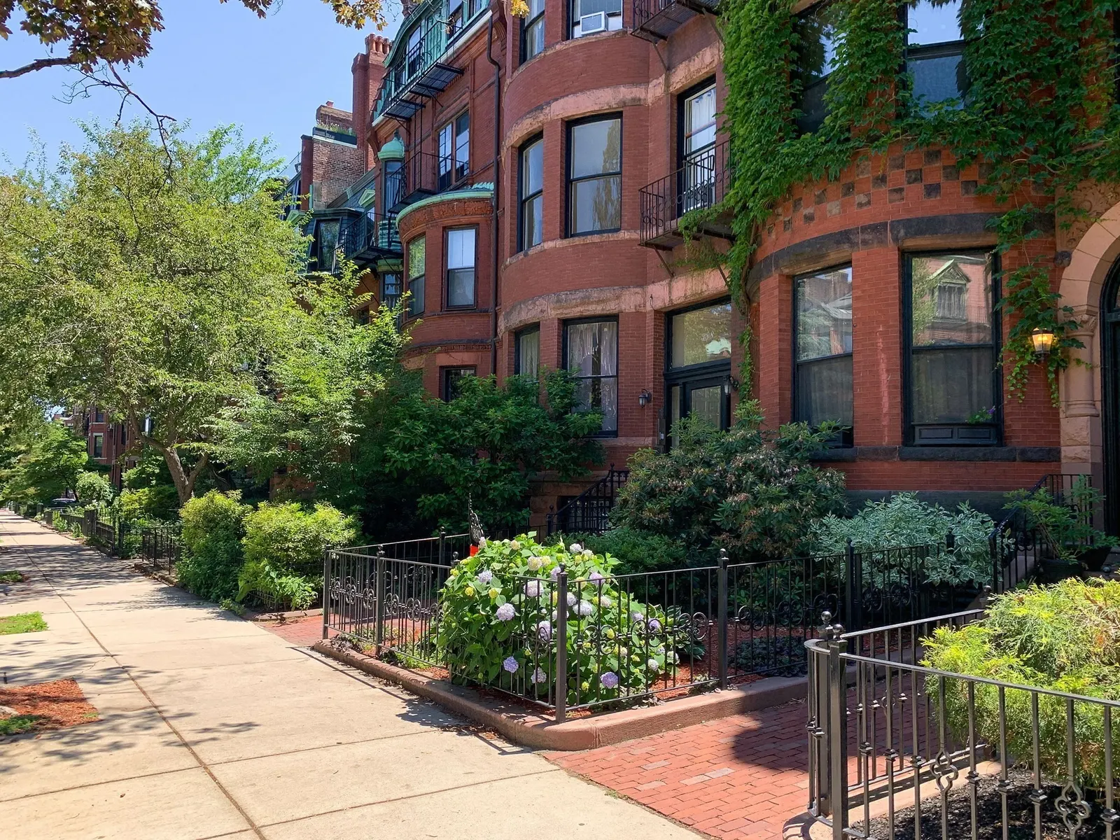 388 Marlborough St #2, Boston