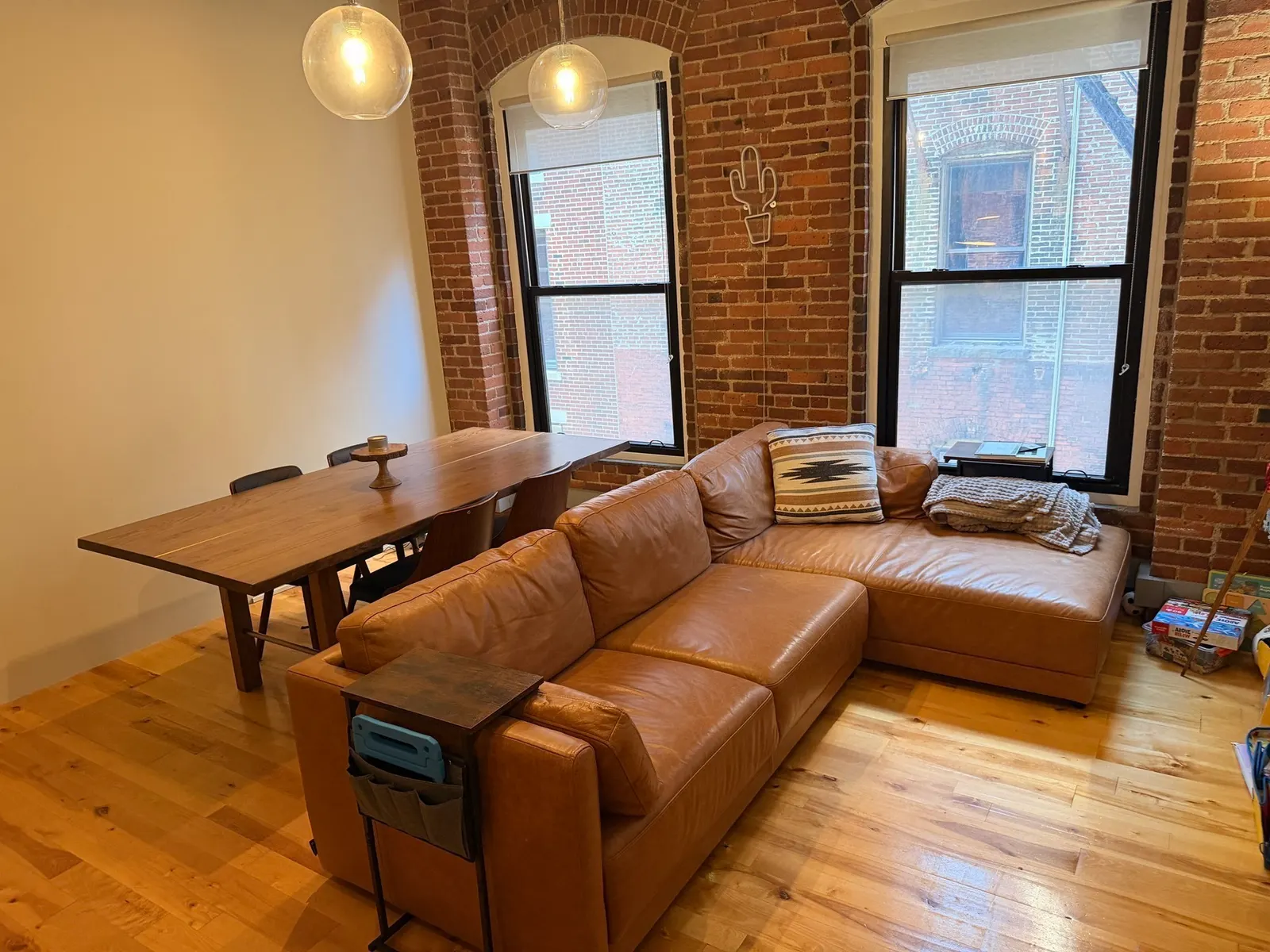 111 Beach St #3C, Boston