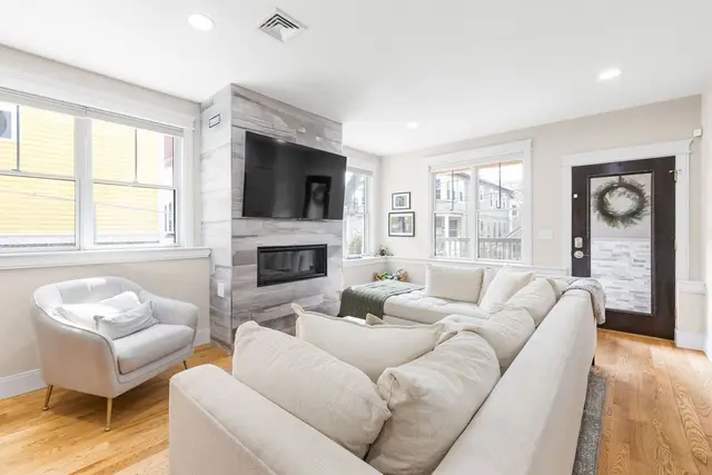 7 Whitman St #1