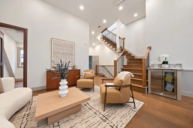 4 Haynes St #4