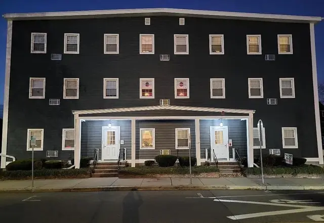 137 West Emerson #9