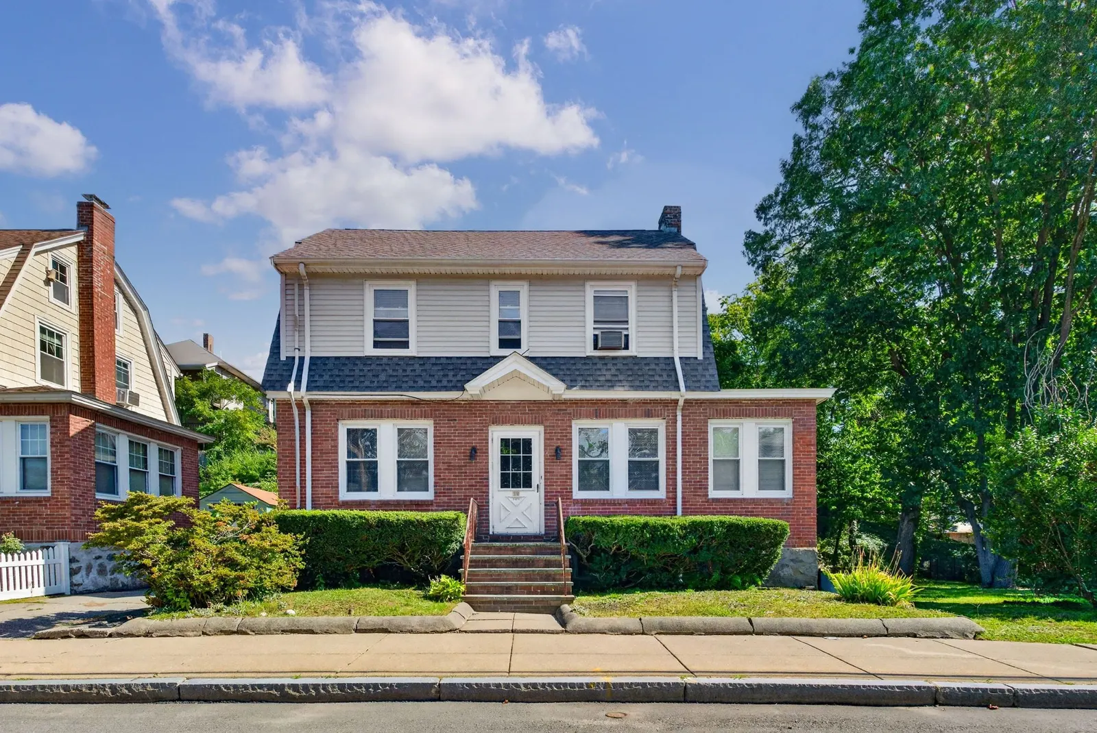 19 Stearns Rd, Boston