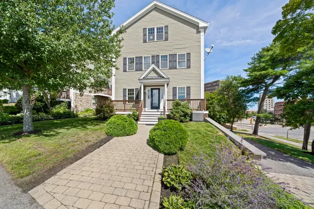 248 Presidents Ln #6