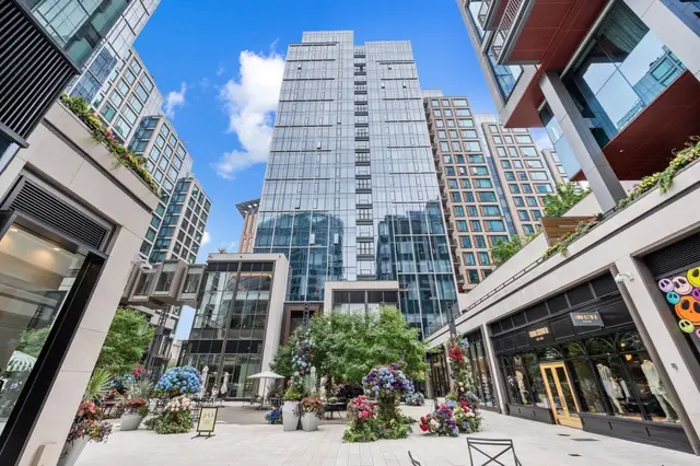 135 Seaport Blvd #UNIT 818