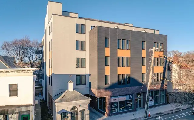 71 Bow St