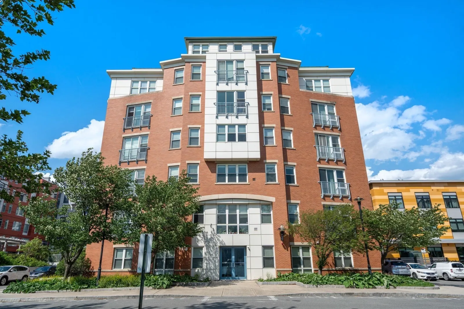 113 Sumner St #23, Boston