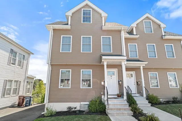 3 Burnham St #2