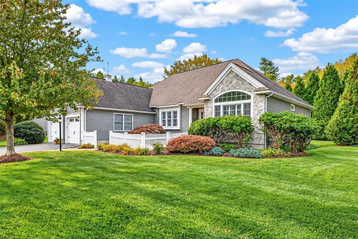 22 Silver Brook Ln #22, Norwell