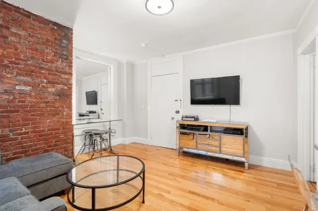 21 Beacon St #3N
