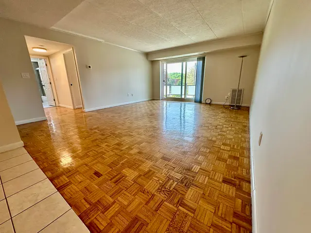 44 Broadlawn Park #22A
