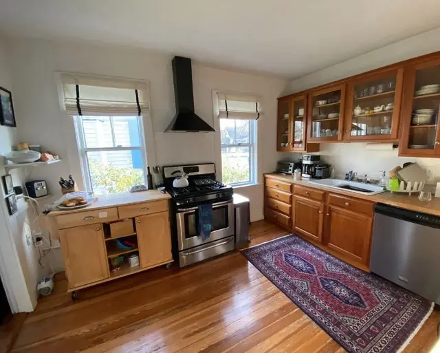 5-6 Hollis Park #6