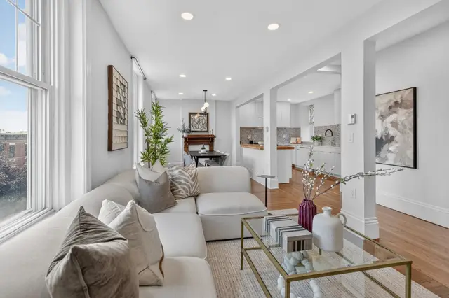 44 Beacon St #4