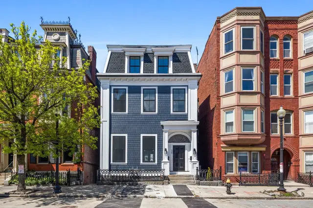 520 E Broadway