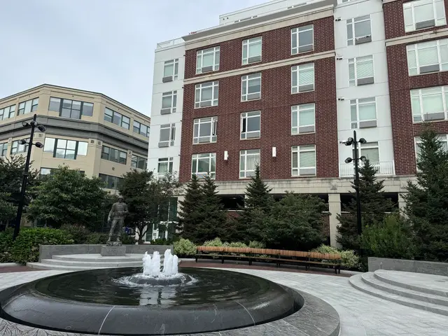18 Cliveden #604