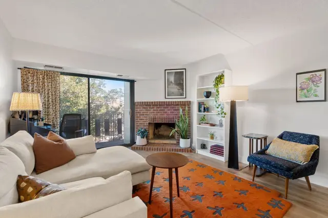 390 Broadway #54