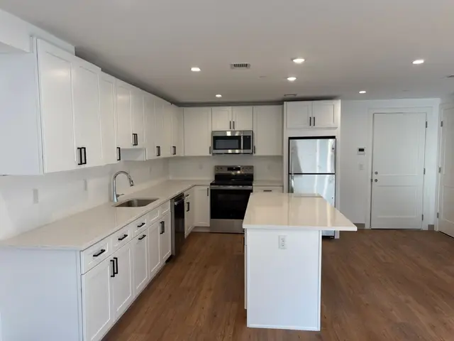 26 Union St #106