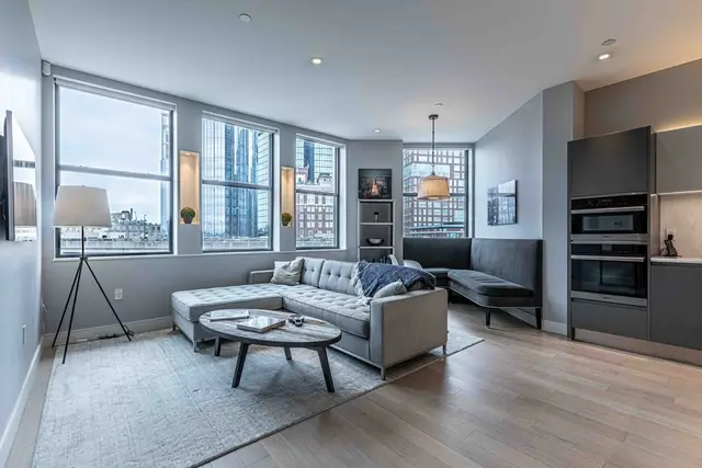 285 Columbus Ave #803
