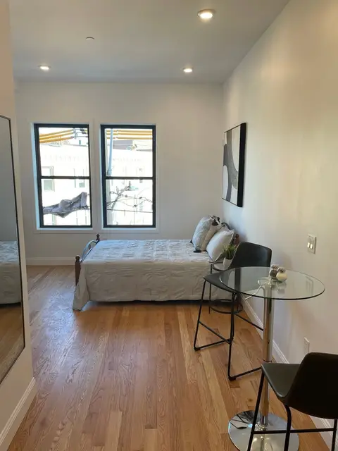 52 Washington Ave #407