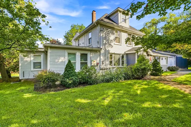 32 Carroll Street