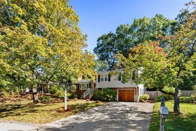 22 Marrett, Burlington