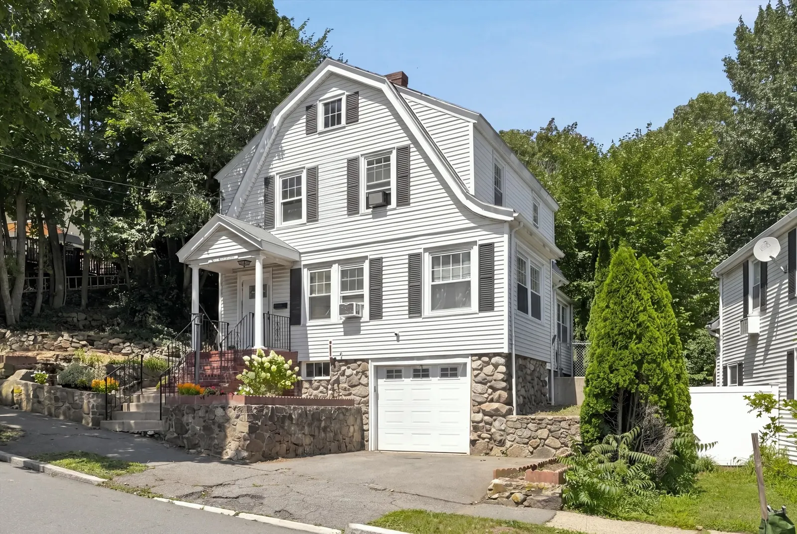 44 Fernwood Ave, Lynn