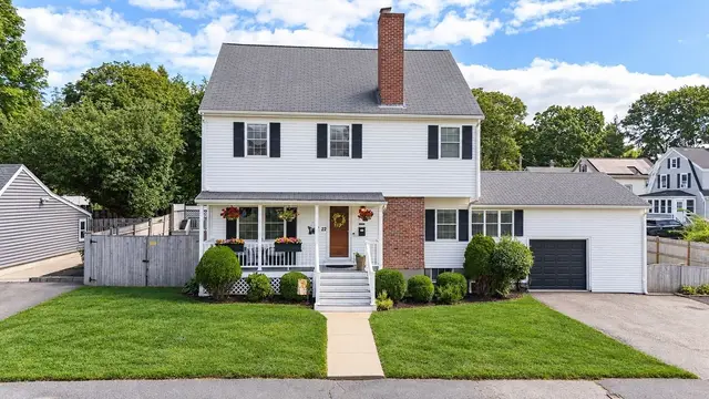 22 Aberdeen Ave