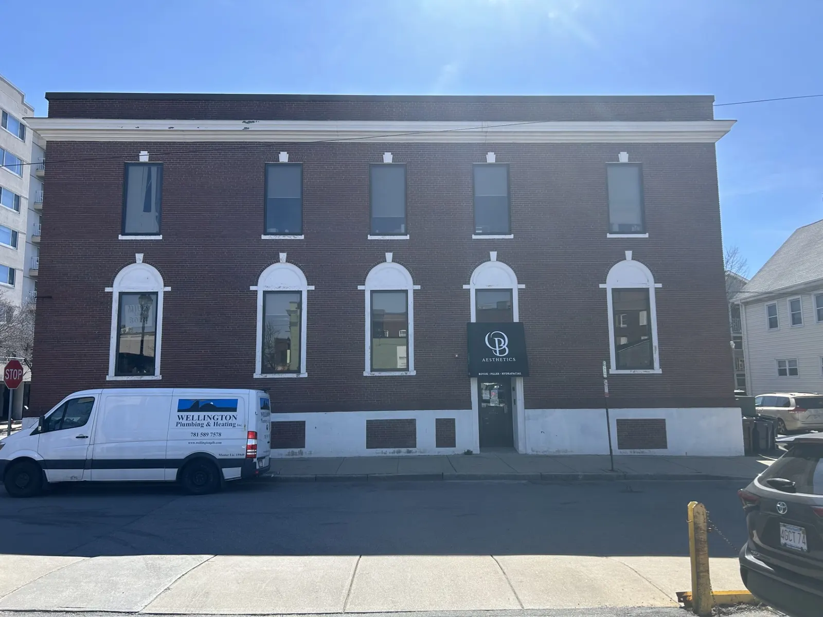 6 Victoria, Everett